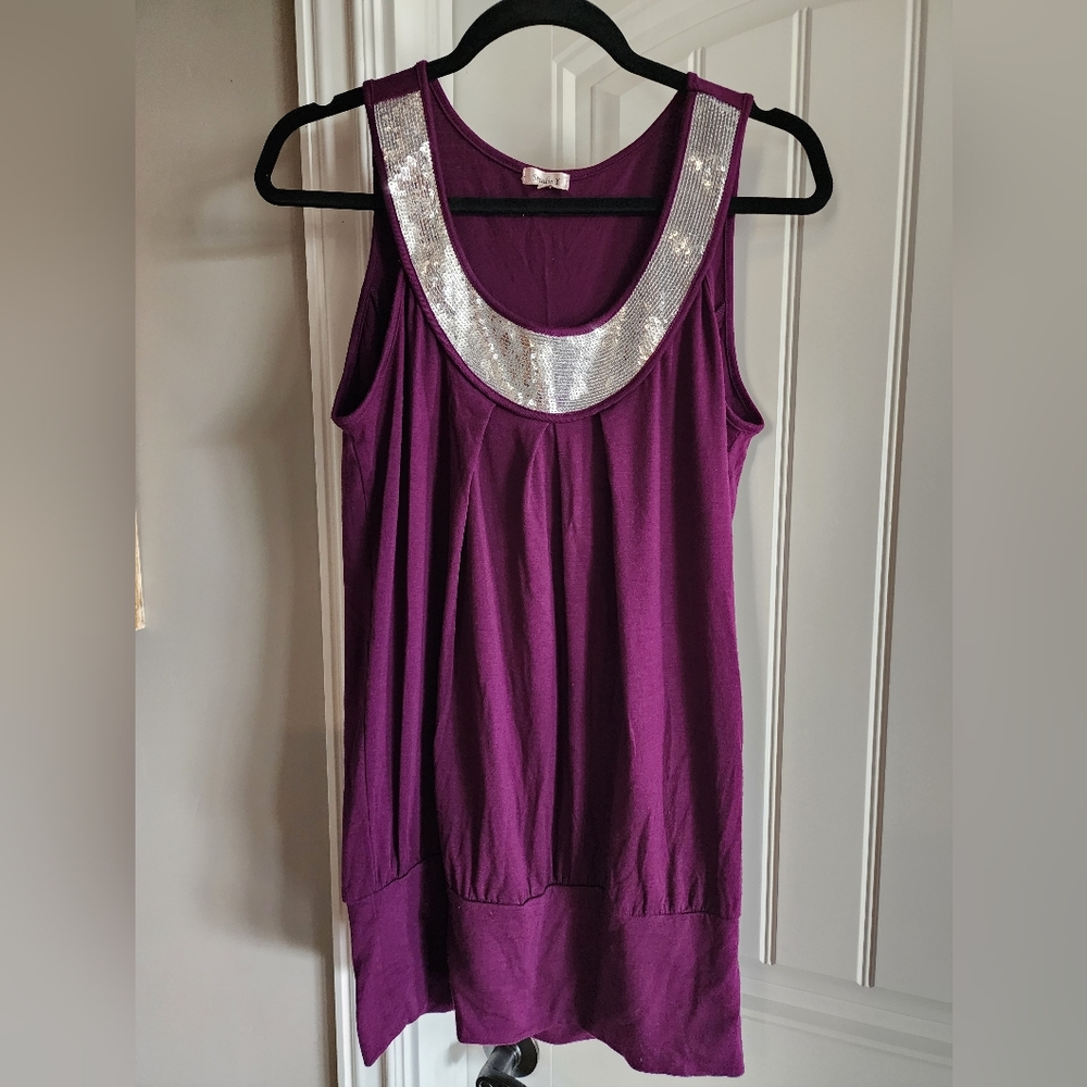 STUDIO Y Ladies' large SLEEVELESS KNIT TANK TOP (purple w/ sequined neckline)
